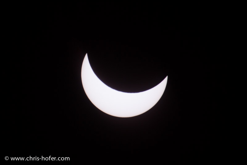 Partielle Sonnenfinsternis, beobachtet bei der Volkssternwarte am Voggenberg bei Bergheim, 2015-03-20, Foto: Chris Hofer, Bild zeigt: Phase um 10:34